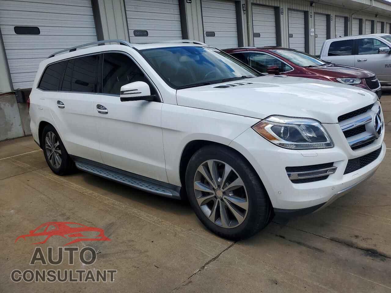 MERCEDES-BENZ GL-CLASS 2015 - 4JGDF2EE0FA491247