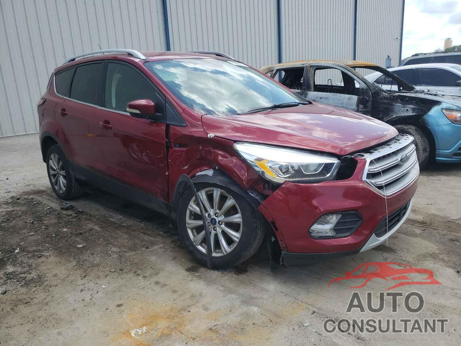 FORD ESCAPE 2017 - 1FMCU0JD1HUC19570