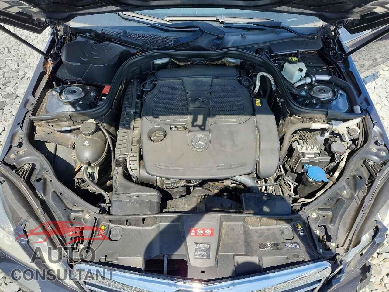 MERCEDES-BENZ E-CLASS 2012 - WDDHF5KB0CA532530
