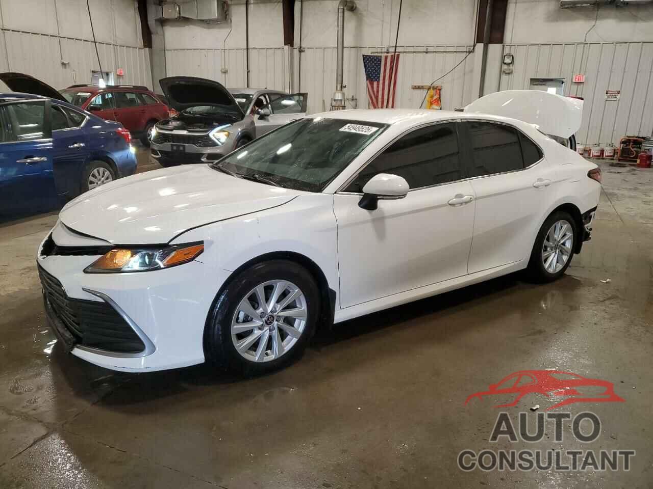 TOYOTA CAMRY 2022 - 4T1R11BK1NU066433