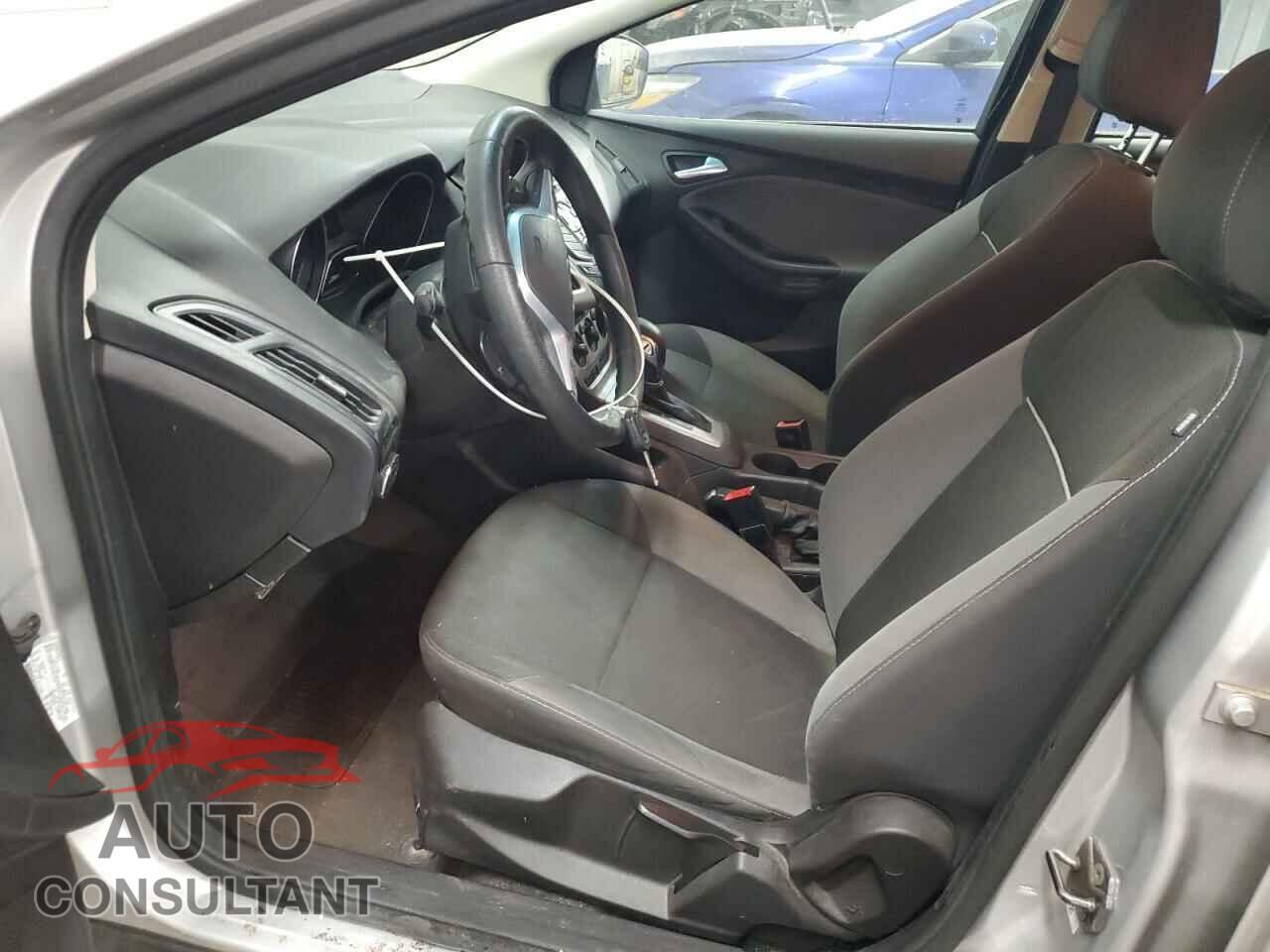 FORD FOCUS 2013 - 1FADP3K2XDL141956