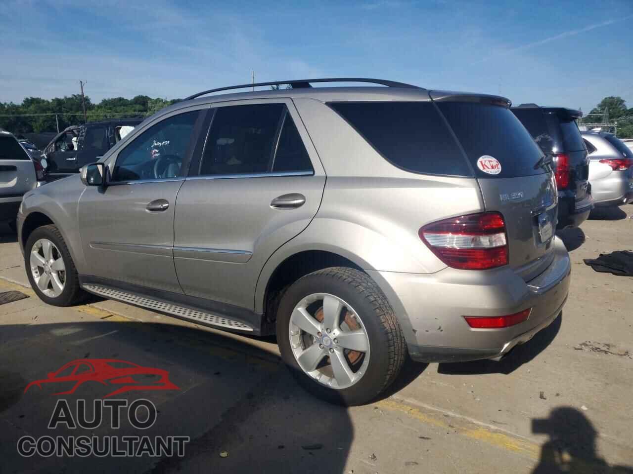MERCEDES-BENZ M-CLASS 2009 - 4JGBB86E79A483655