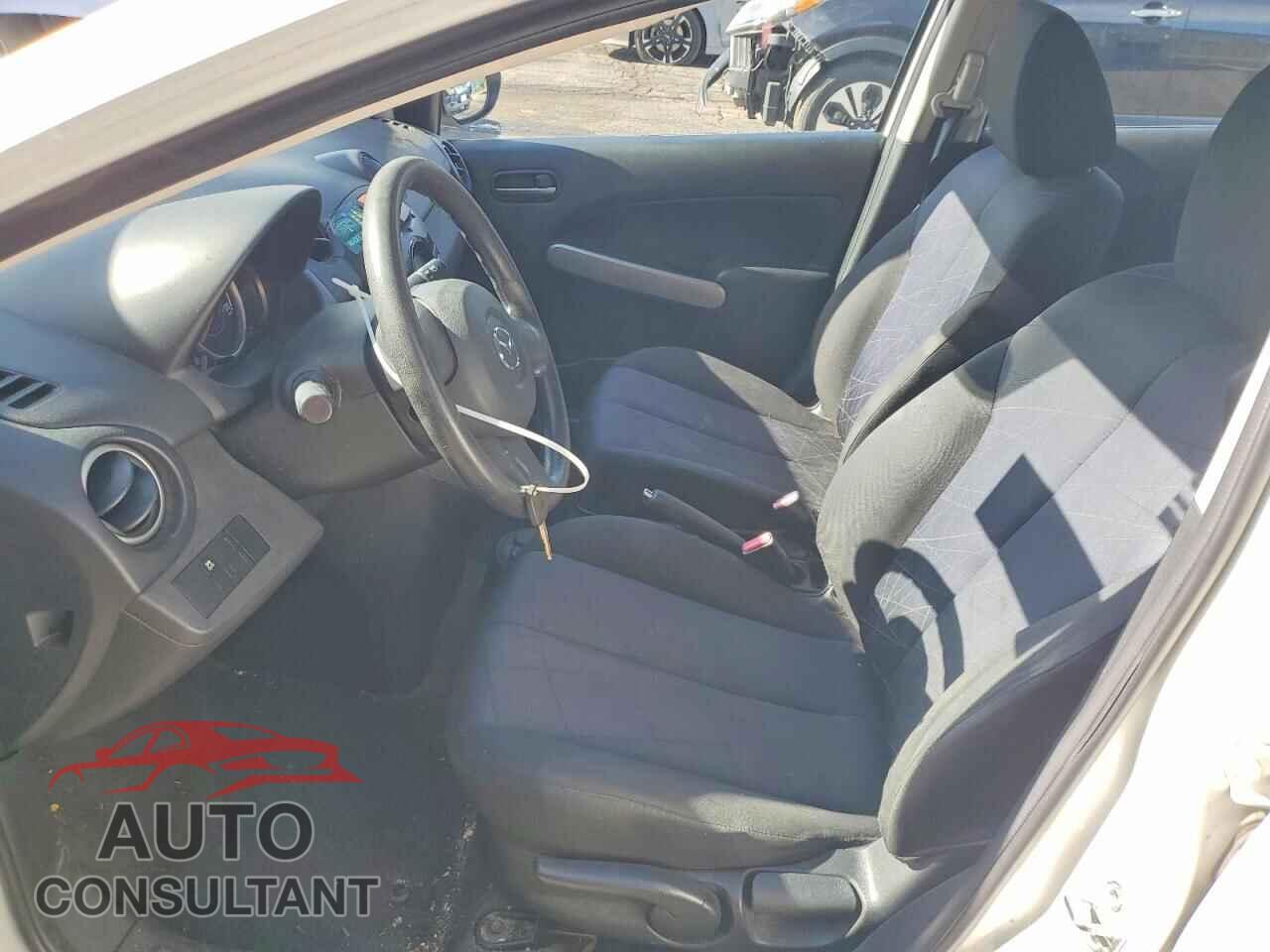 MAZDA 2 2012 - JM1DE1KY5C0147348