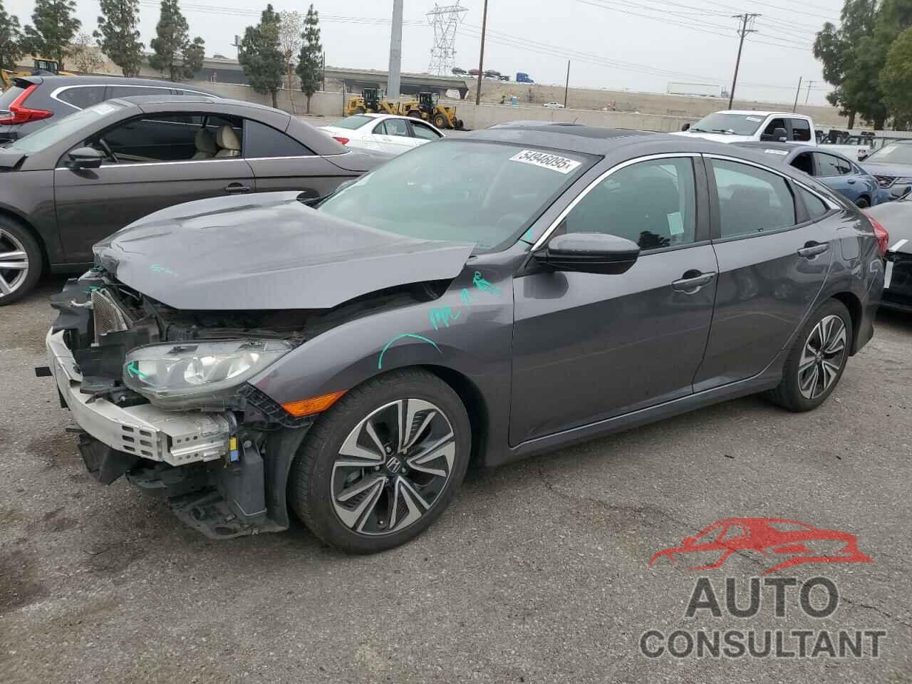 HONDA CIVIC 2018 - 2HGFC2F72JH512925