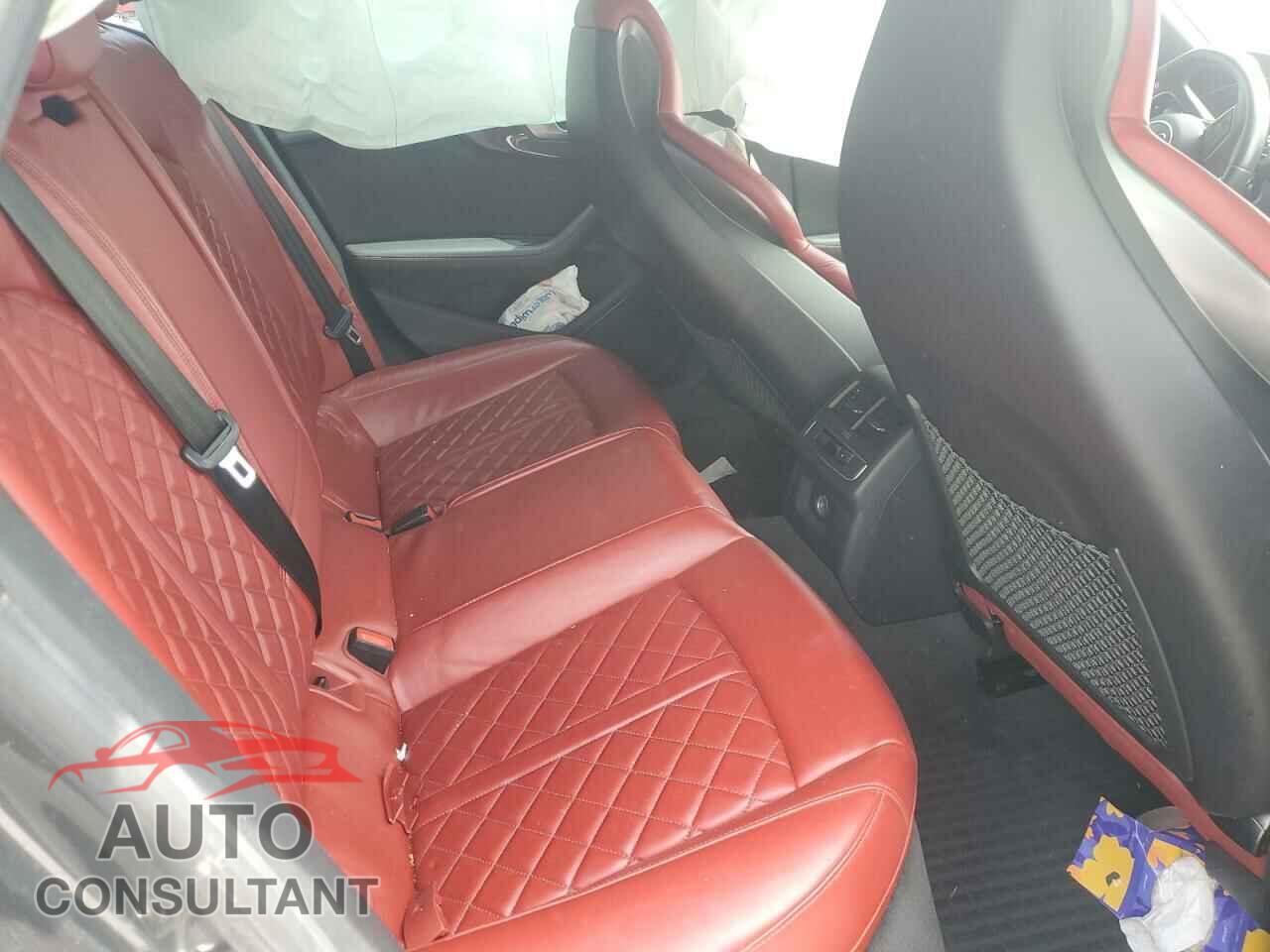 AUDI S5/RS5 2018 - WAUC4CF54JA088002