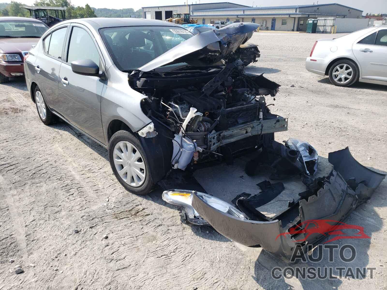 NISSAN VERSA 2017 - 3N1CN7AP5HL872050