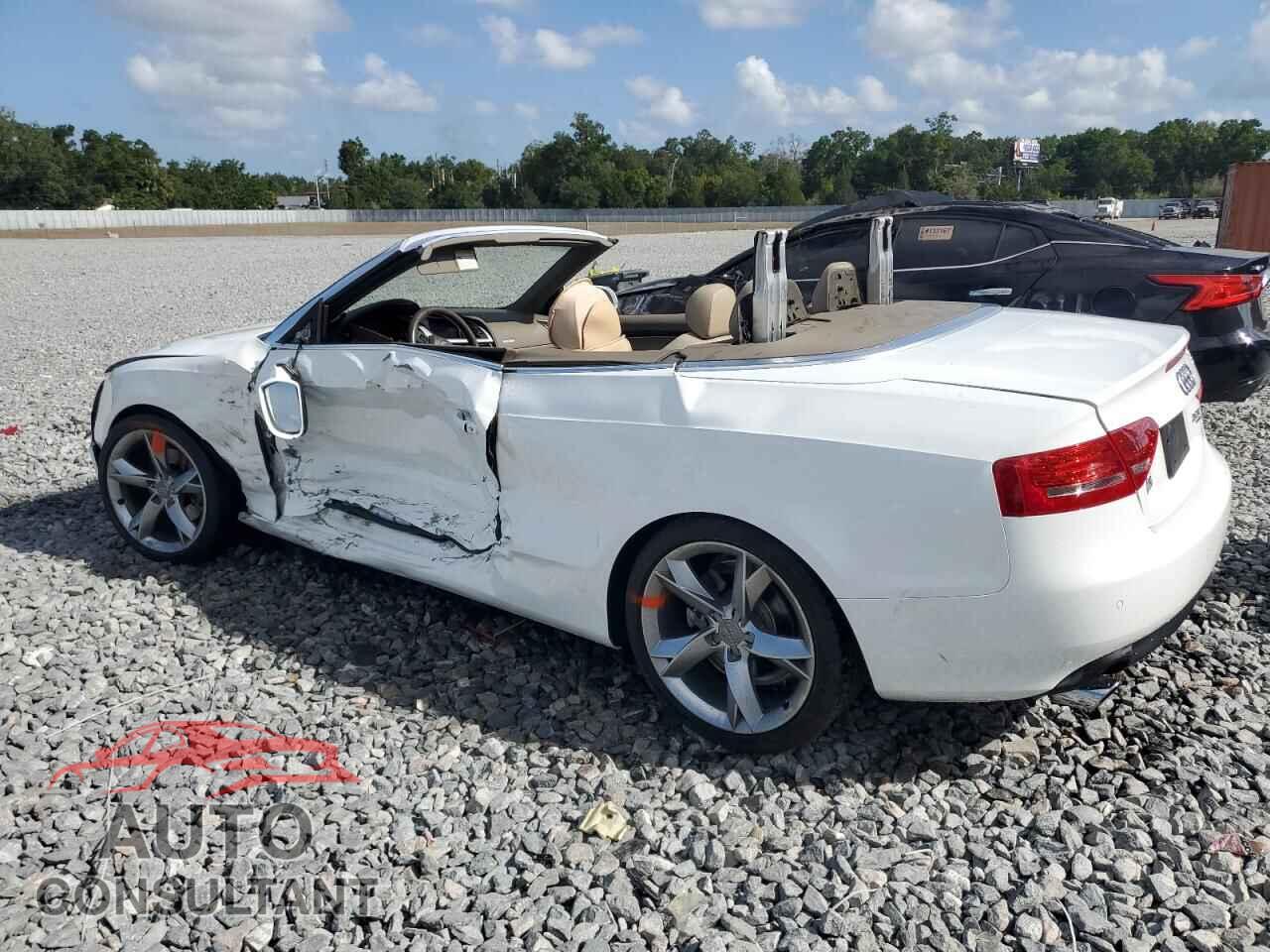 AUDI A5 2011 - WAULFAFH1BN018993