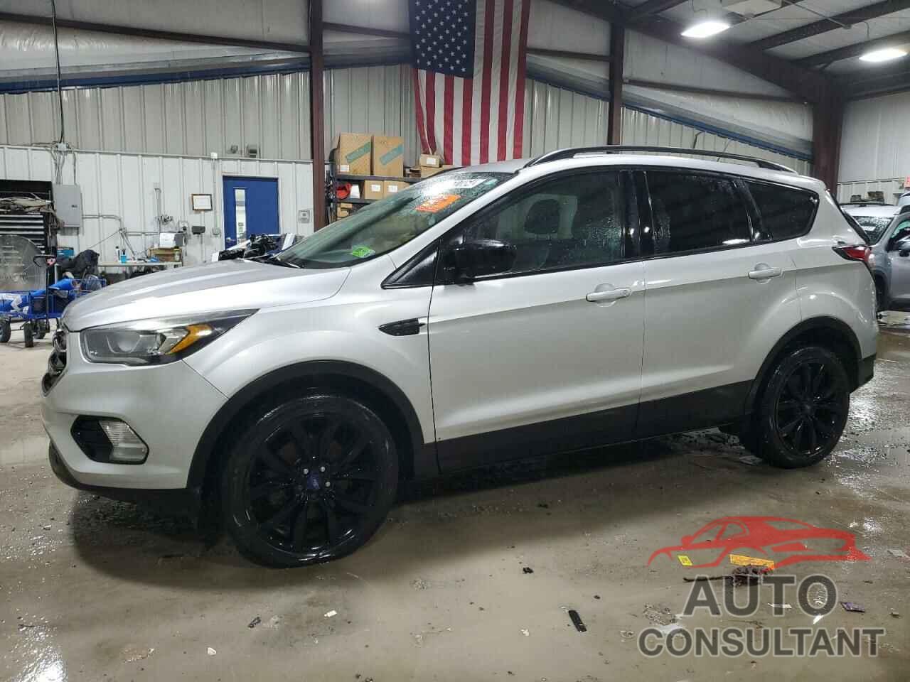 FORD ESCAPE 2017 - 1FMCU9GDXHUA68059