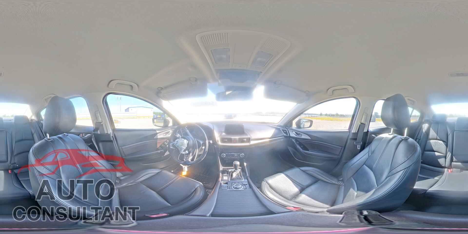 MAZDA 3 2018 - 3MZBN1V39JM166399