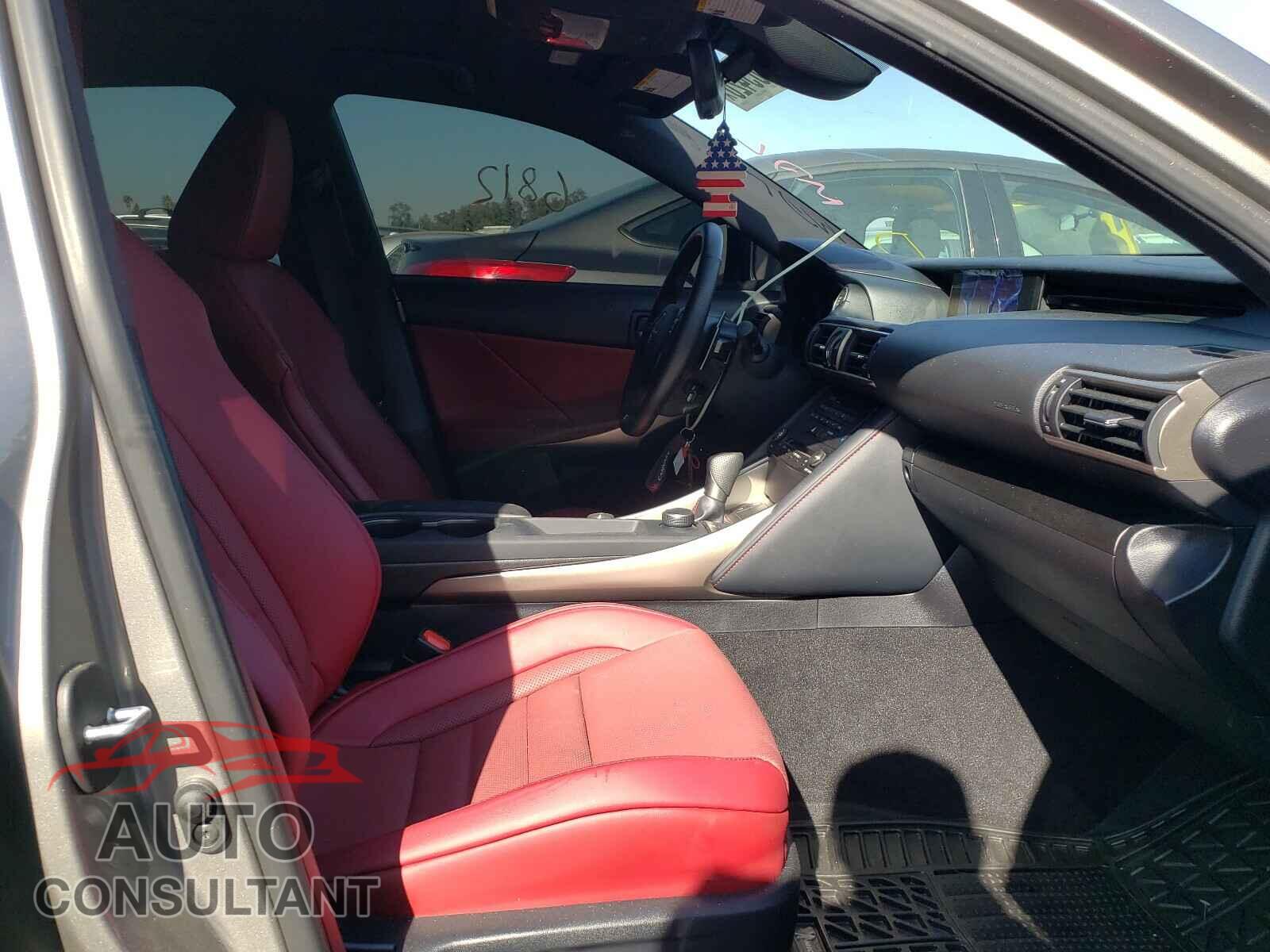 LEXUS IS 2020 - JTHGA1D2XL5101159