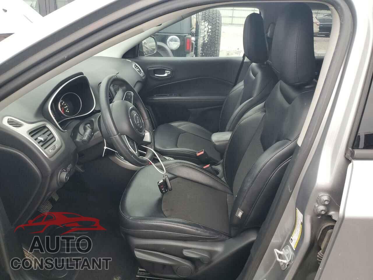 JEEP COMPASS 2017 - 3C4NJCBBXHT658541