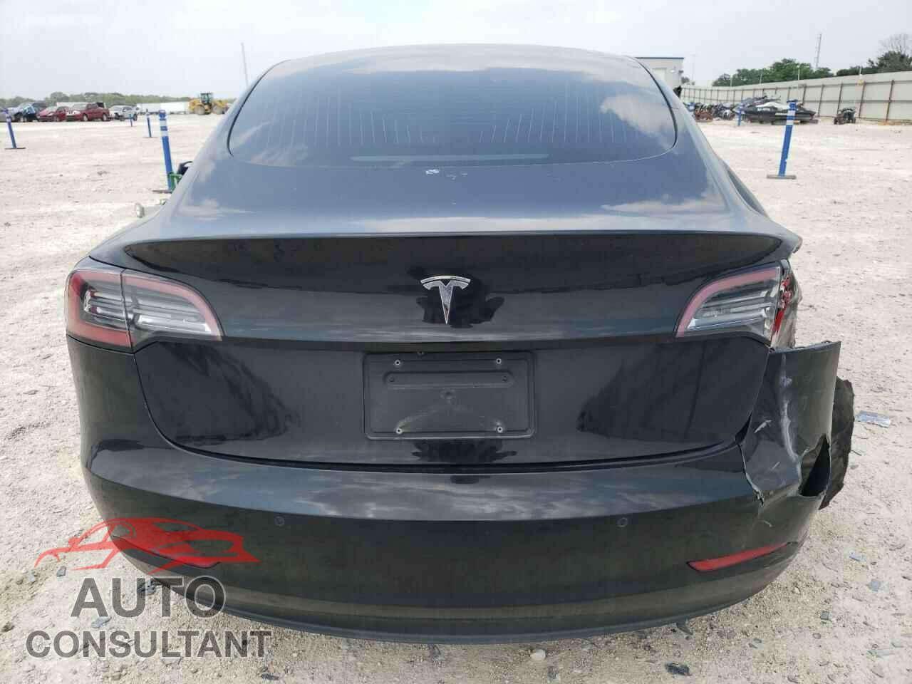 TESLA MODEL 3 2019 - 5YJ3E1EA8KF406375