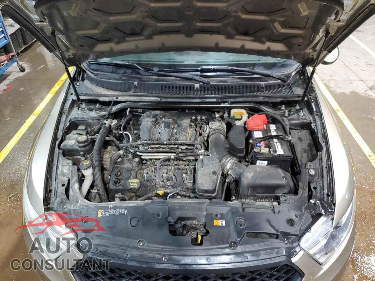 FORD TAURUS 2013 - 1FAHP2M82DG121593