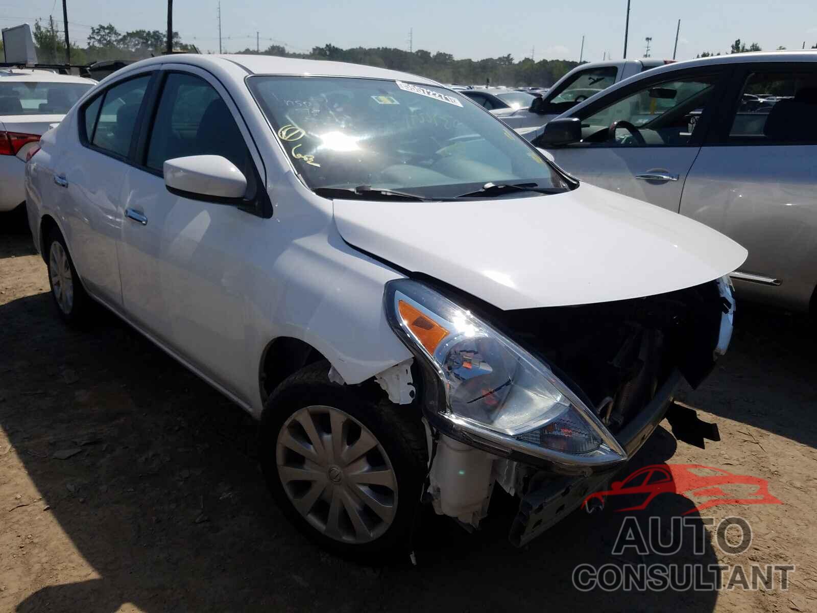 NISSAN VERSA 2019 - 3N1CN7AP0KL854997