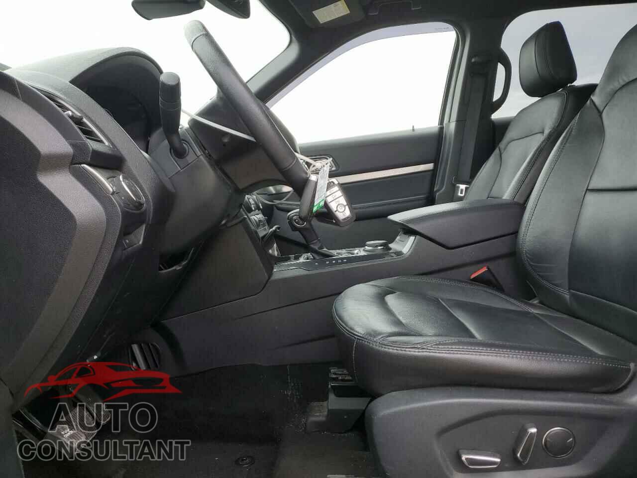 FORD EXPLORER 2018 - 1FM5K8D83JGB43611
