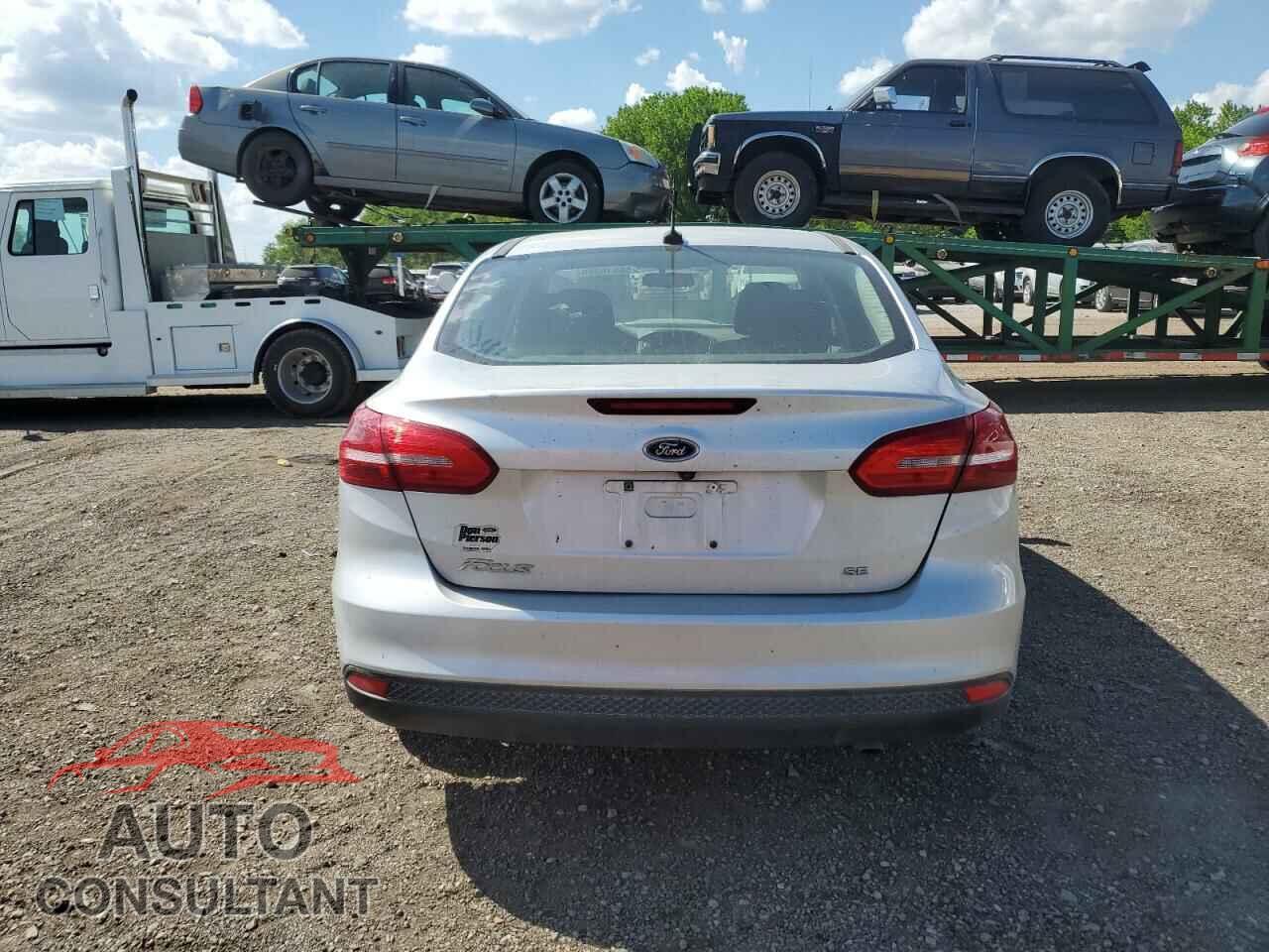 FORD FOCUS 2017 - 1FADP3F24HL308294