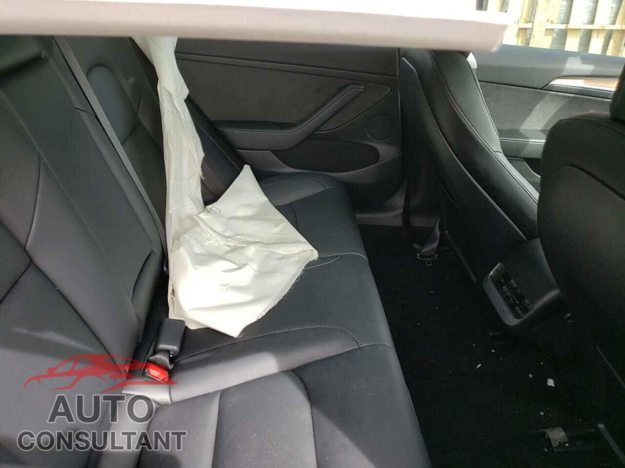 TESLA MODEL 3 2022 - 5YJ3E1EB5NF277024