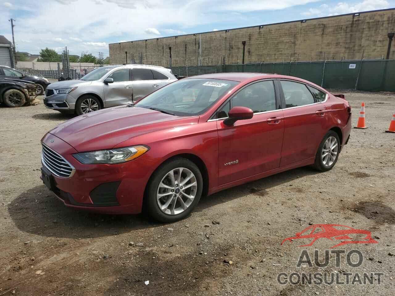 FORD FUSION 2019 - 3FA6P0LU5KR220165
