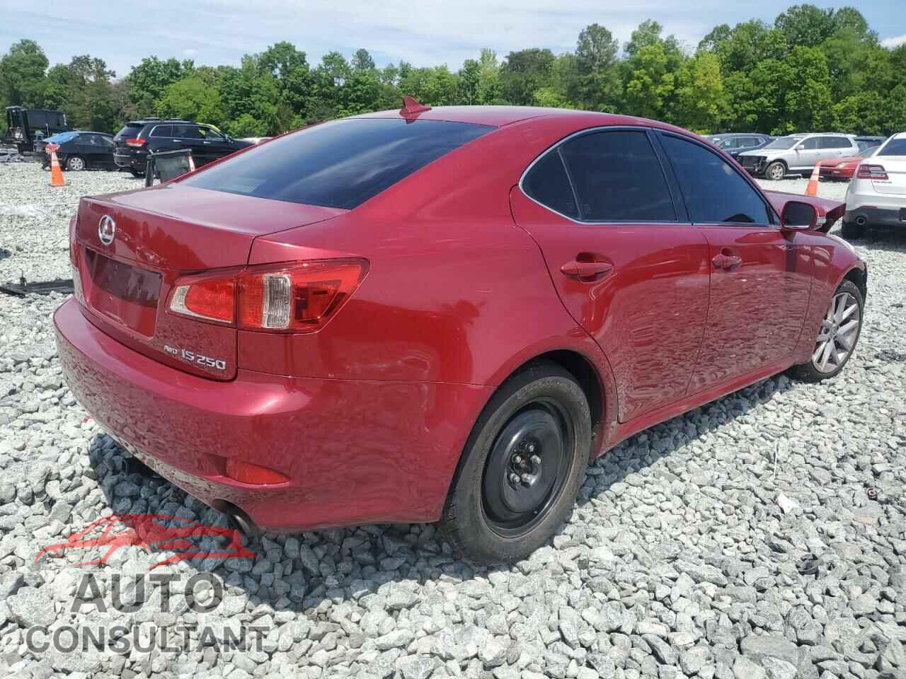 LEXUS IS 2011 - JTHCF5C20B5048141