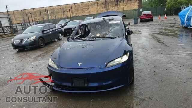 TESLA MODEL 3 2024 - 5YJ3E1EA4RF829917