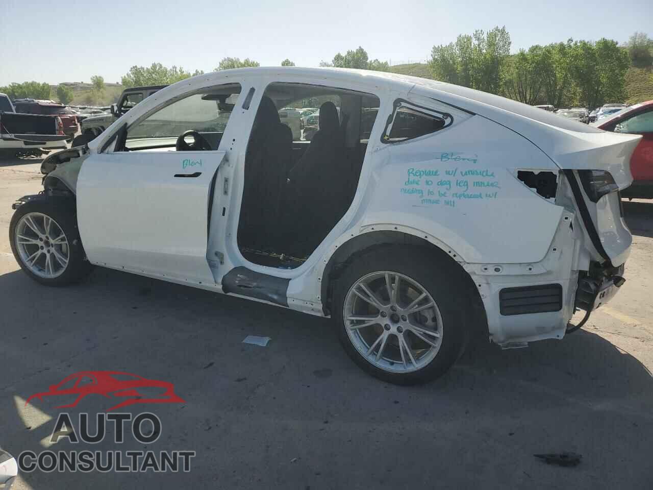 TESLA MODEL Y 2023 - 7SAYGDEE4PF610363