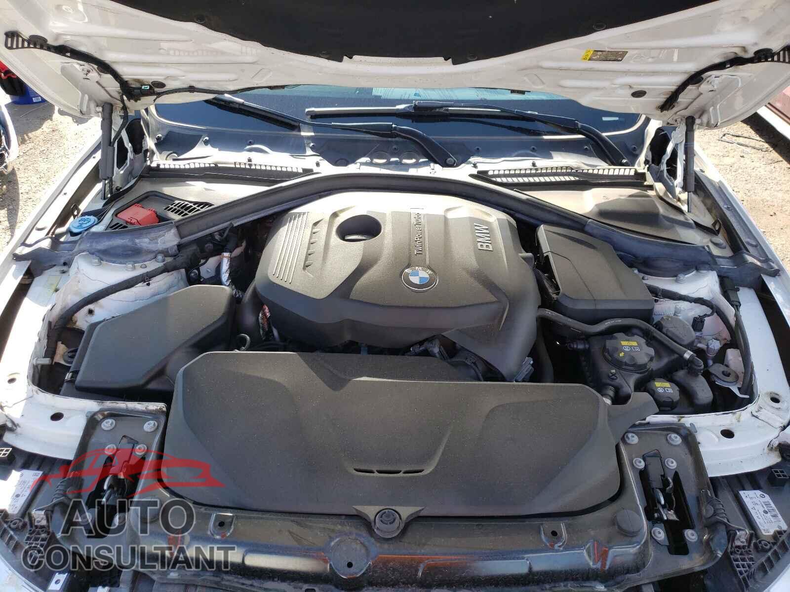 BMW 3 SERIES 2018 - WBA8D9G53JNU70568