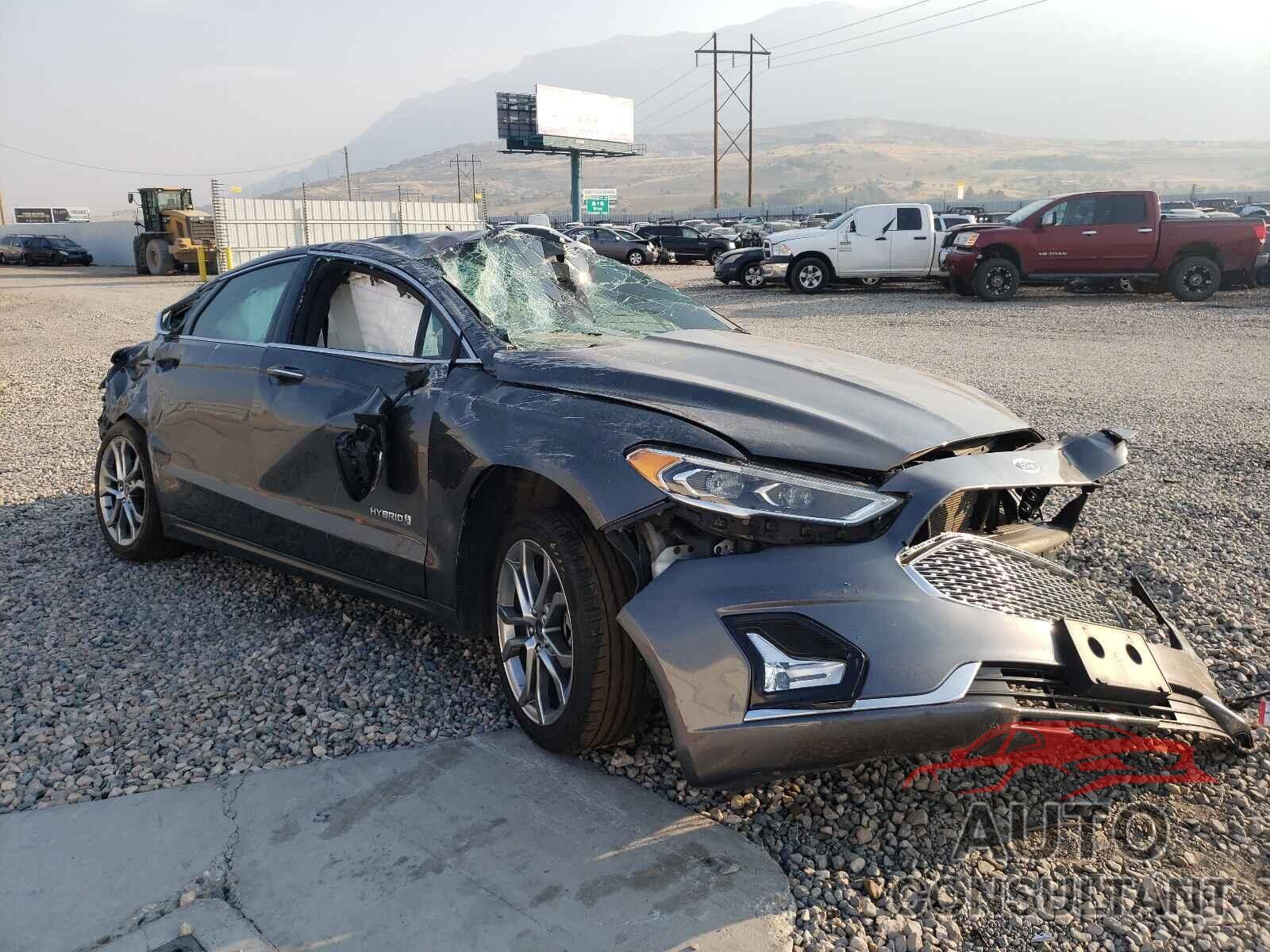 FORD FUSION 2019 - 3FA6P0RU3KR182152