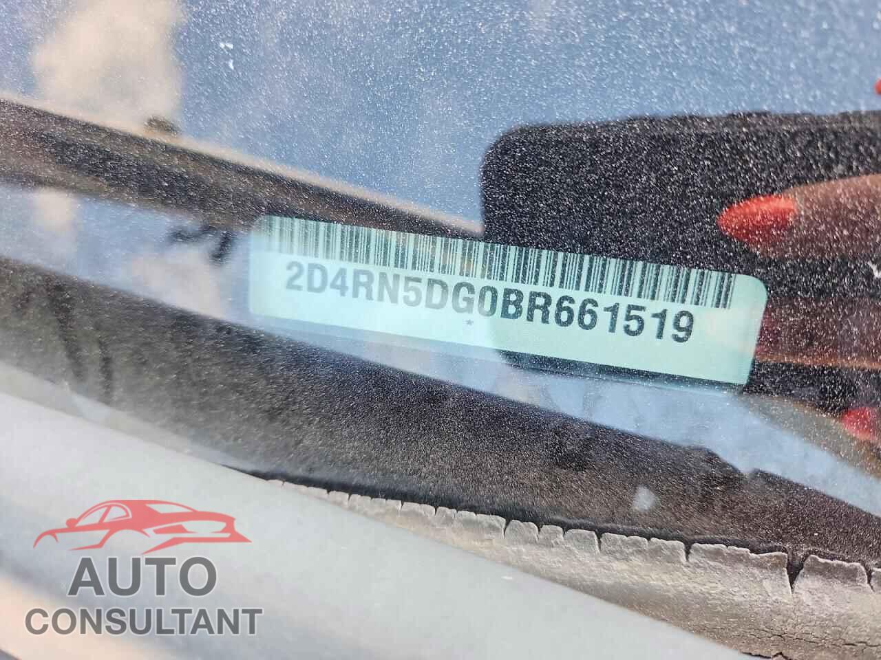 DODGE CARAVAN 2011 - 2D4RN5DG0BR661519