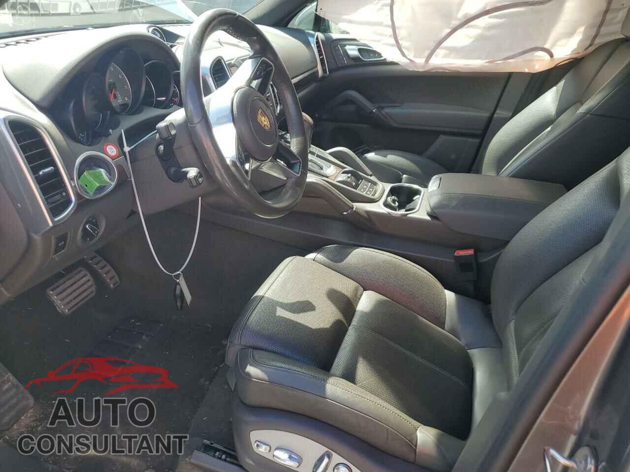 PORSCHE CAYENNE 2016 - WP1AB2A27GLA93374