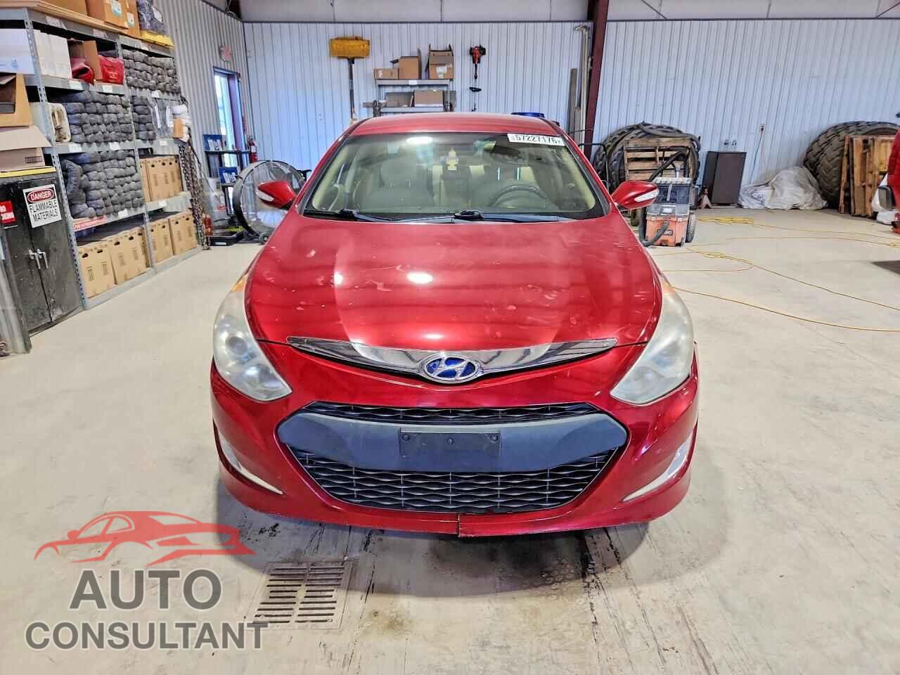 HYUNDAI SONATA 2011 - KMHEC4A44BA008357