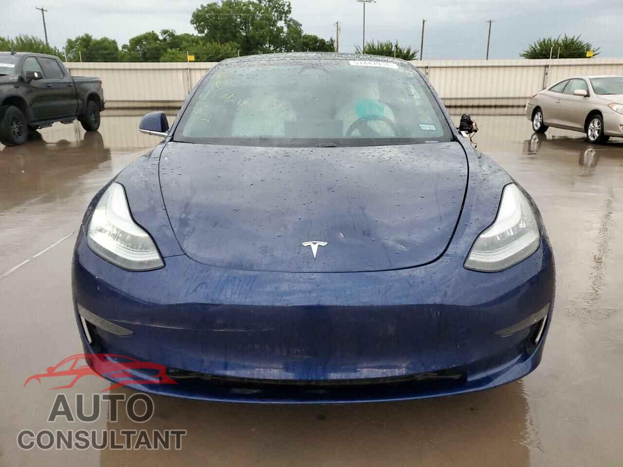TESLA MODEL 3 2019 - 5YJ3E1EB5KF392010
