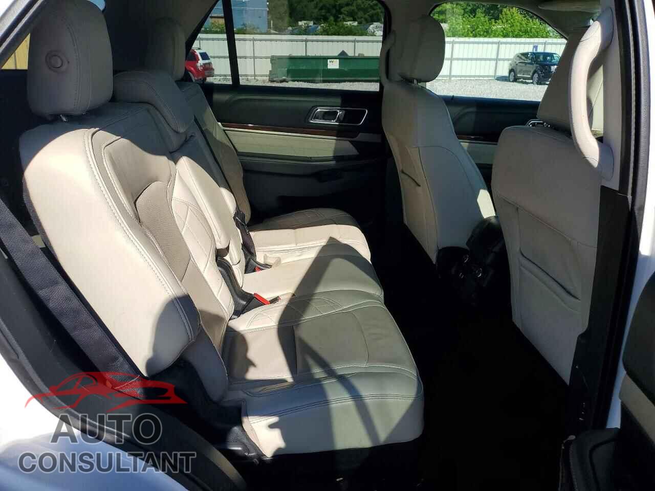 FORD EXPLORER 2018 - 1FM5K8HT3JGB29058