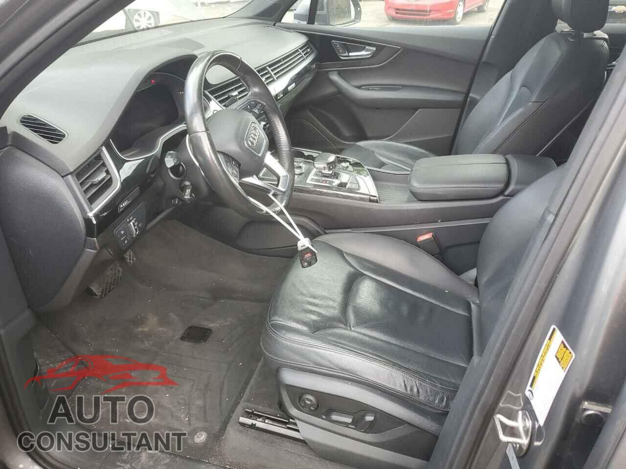 AUDI Q7 2017 - WA1LAAF77HD016702