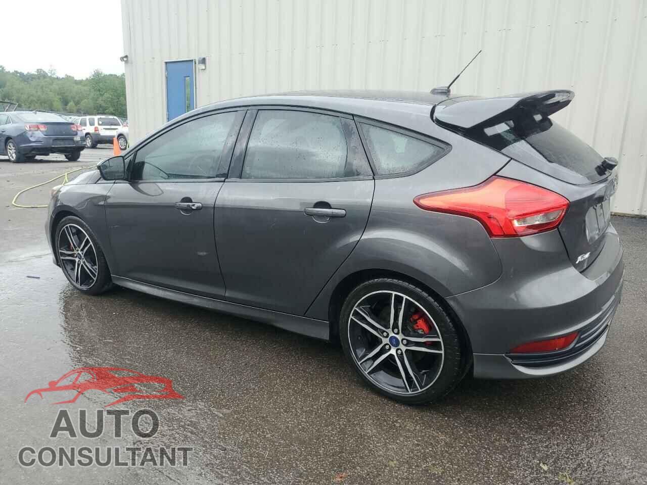 FORD FOCUS 2017 - 1FADP3L9XHL221128