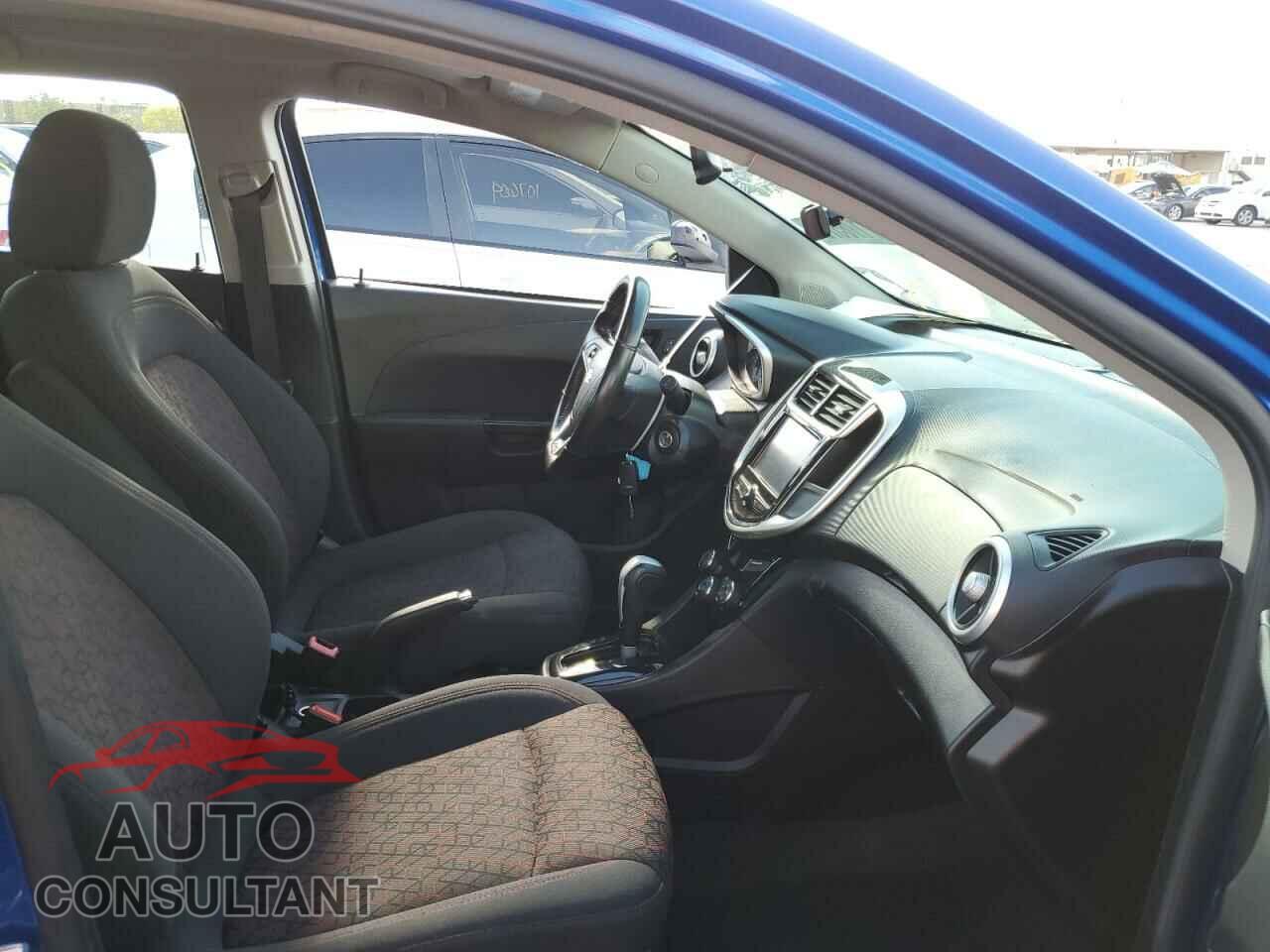 CHEVROLET SONIC 2017 - 1G1JD6SG4H4126168