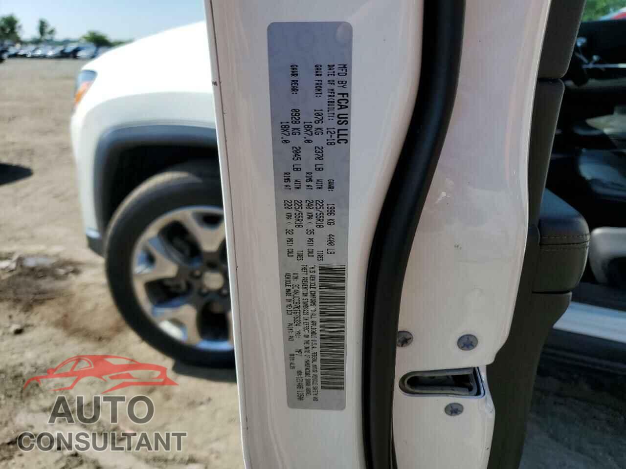 JEEP COMPASS 2019 - 3C4NJCCB7KT676324