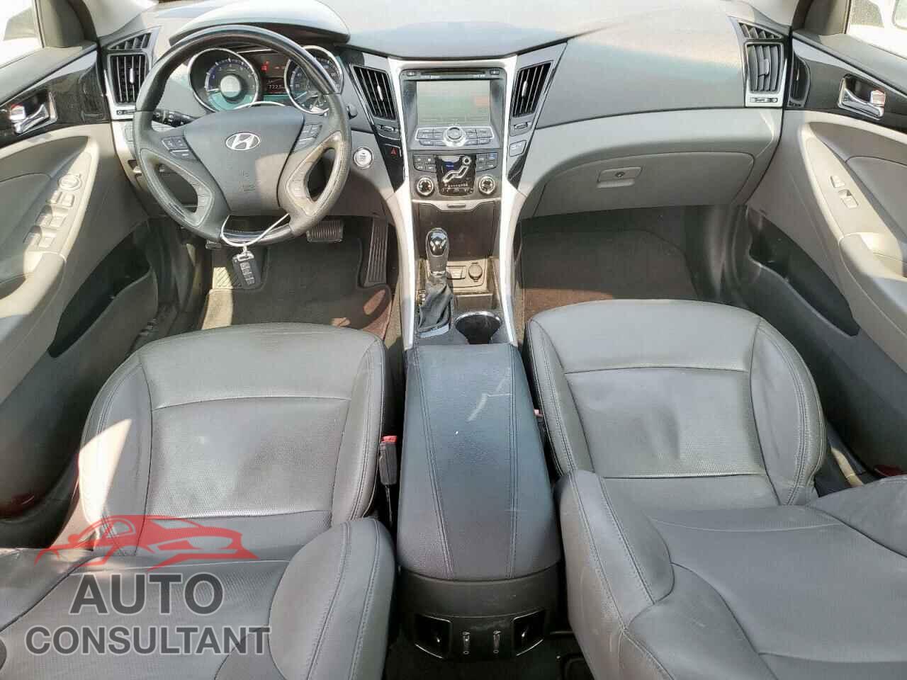 HYUNDAI SONATA 2011 - 5NPEC4AC0BH023832