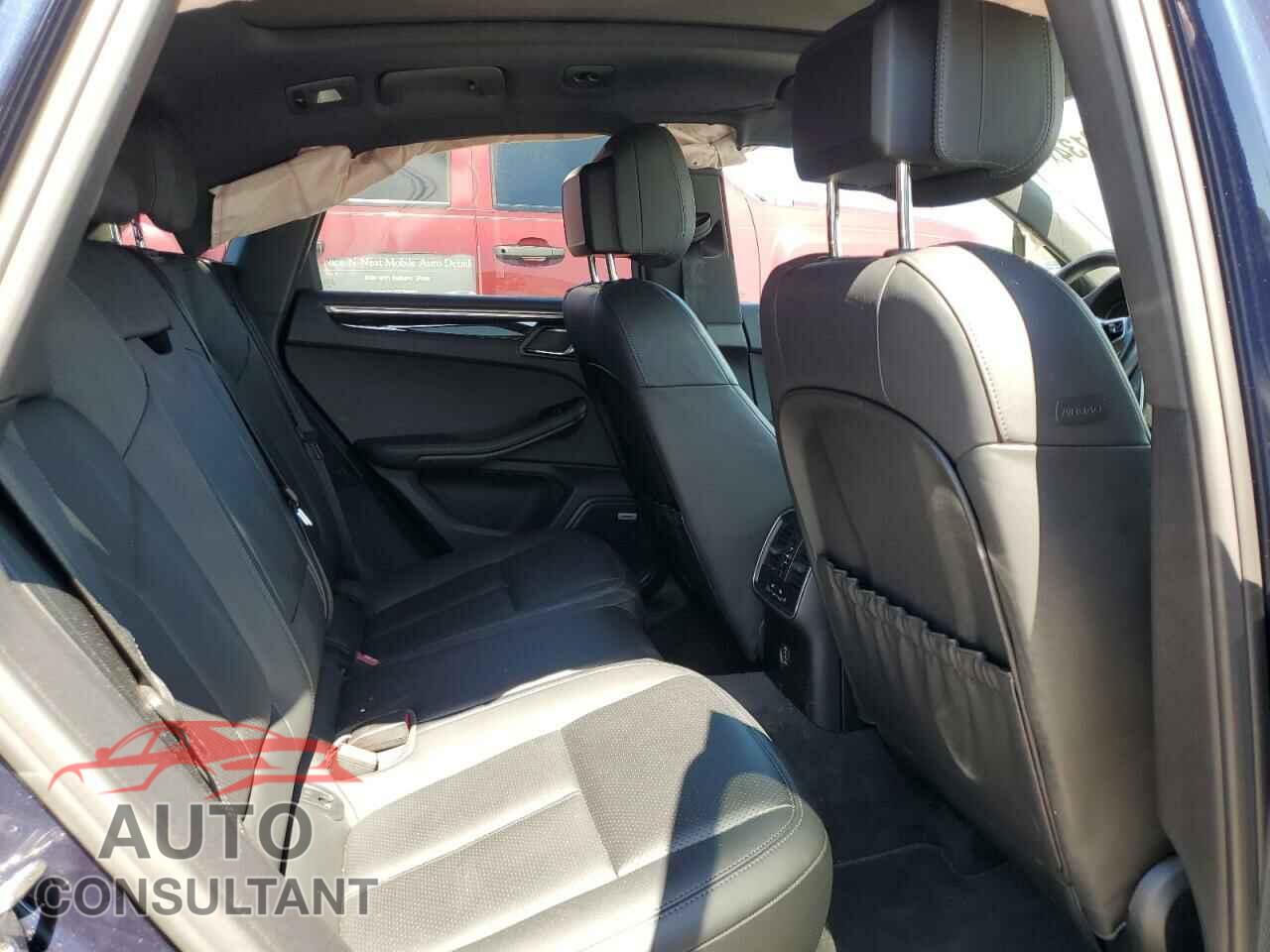 PORSCHE MACAN 2019 - WP1AA2A50KLB04401