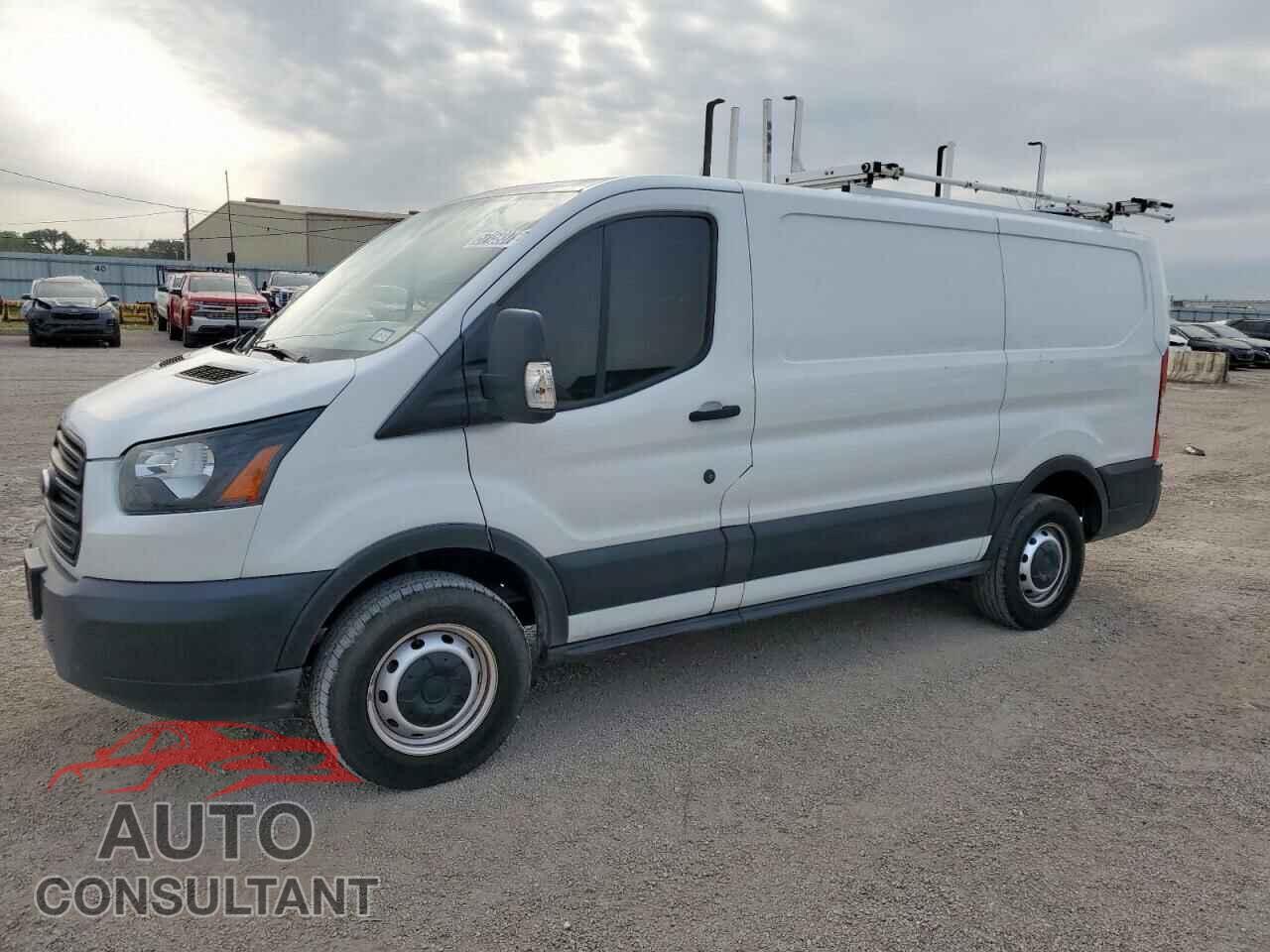 FORD TRANSIT 2019 - 1FTYR1ZM2KKB60201