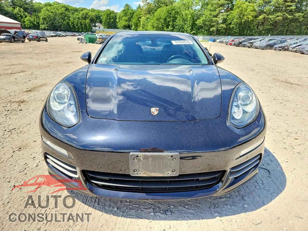 PORSCHE PANAMERA 2015 - WP0AA2A70FL005974