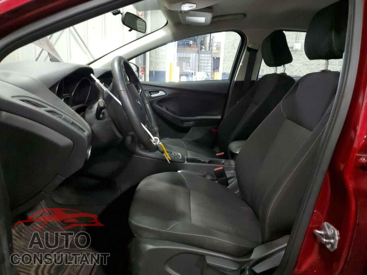 FORD FOCUS 2017 - 1FADP3F24HL234892