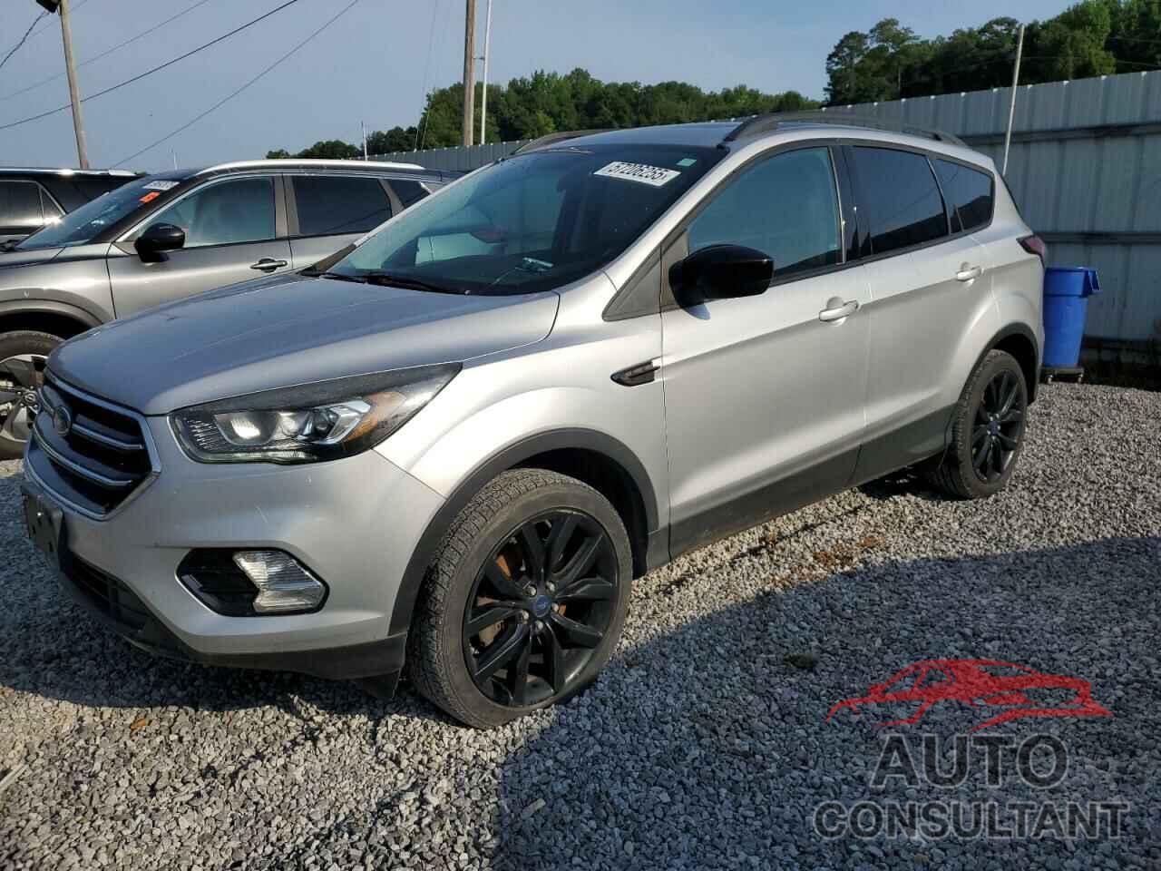 FORD ESCAPE 2017 - 1FMCU9GD6HUC26137