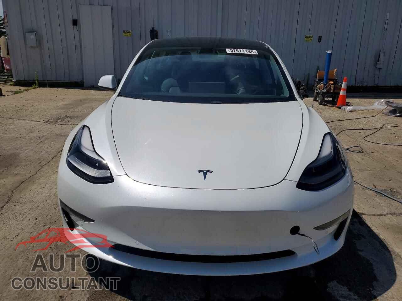 TESLA MODEL 3 2021 - 5YJ3E1EA2MF031019