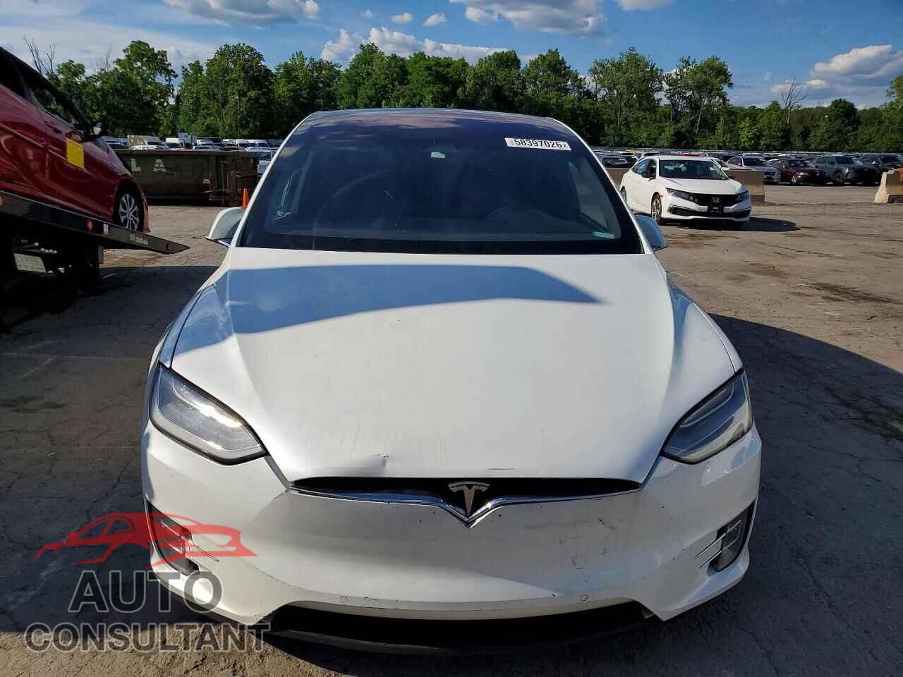 TESLA MODEL X 2020 - 5YJXCBE2XLF242537