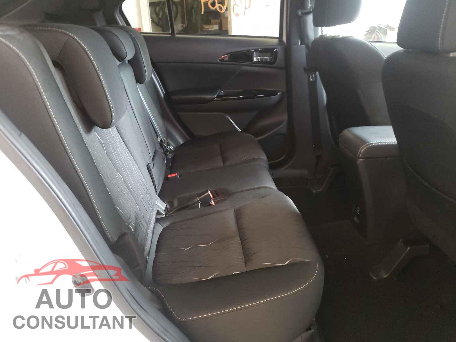 MITSUBISHI ECLIPSE 2019 - JA4AT5AA8KZ020876