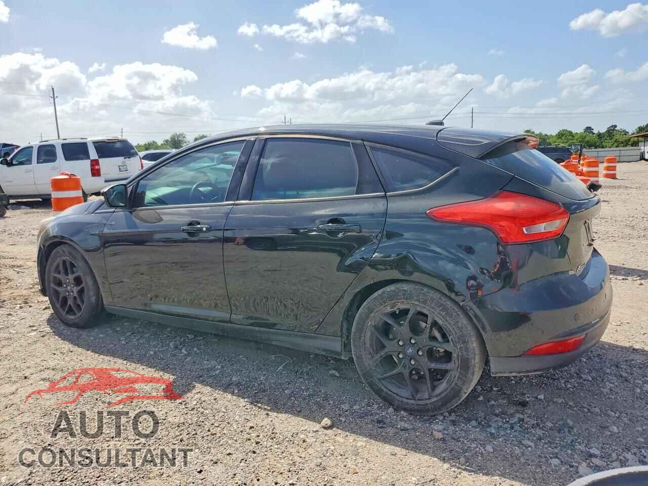 FORD FOCUS 2016 - 1FADP3K27GL227097