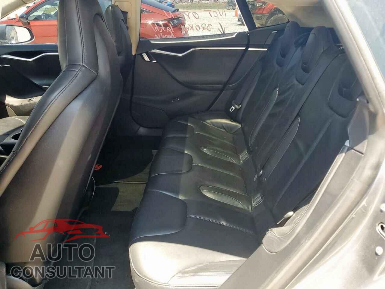 TESLA MODEL S 2013 - 5YJSA1AG1DFP08708