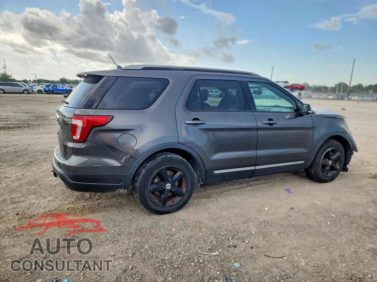 FORD EXPLORER 2018 - 1FM5K7D89JGA95767