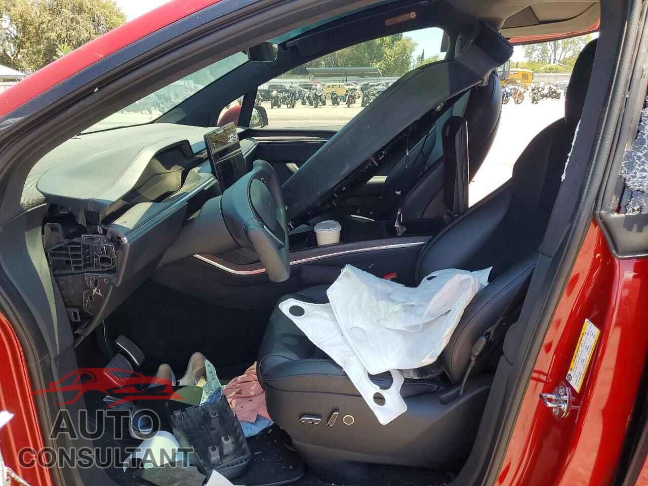 TESLA MODEL X 2023 - 7SAXCBE50PF425335