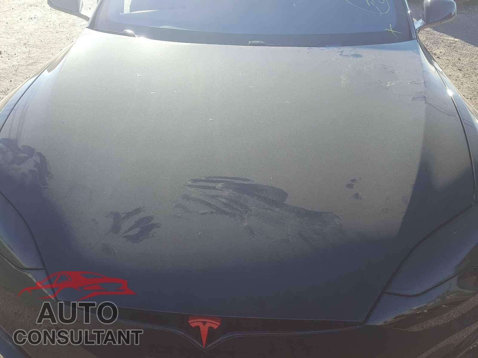 TESLA MODEL S 2017 - 5YJSA1E14HF201068